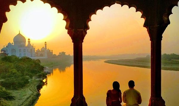 sunrise-taj-mahal-day-tour-from-delhi